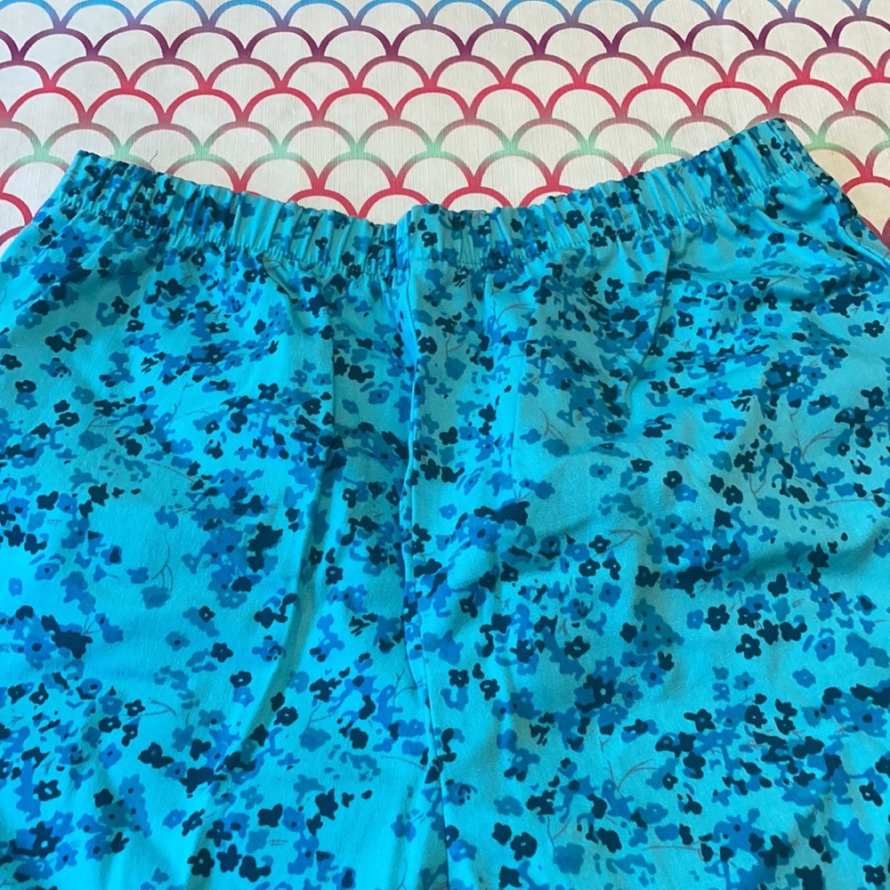 Denim & Co pull on Capri pants - Picture 3 of 7